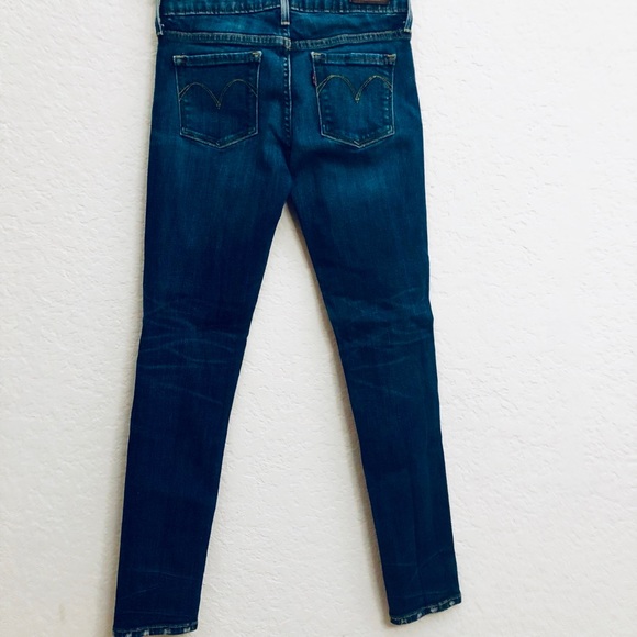 Levi’s - Picture 2 of 2